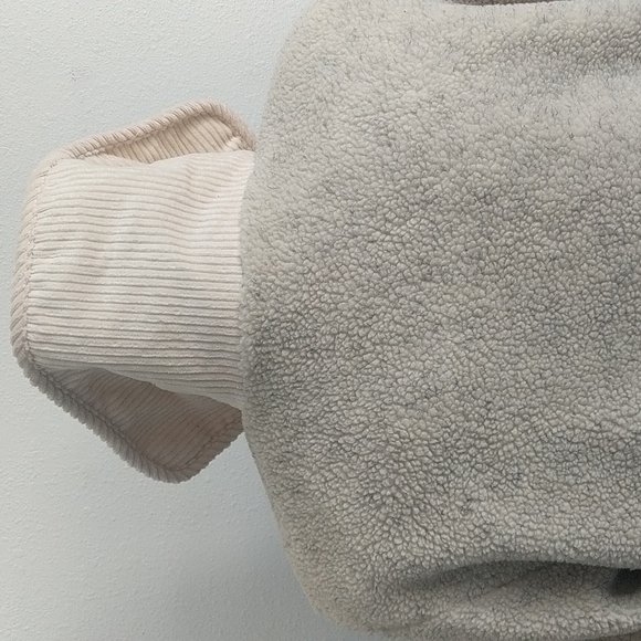 Reversible jacket. One side is for rain. corduroy collar - Picture 5 of 11